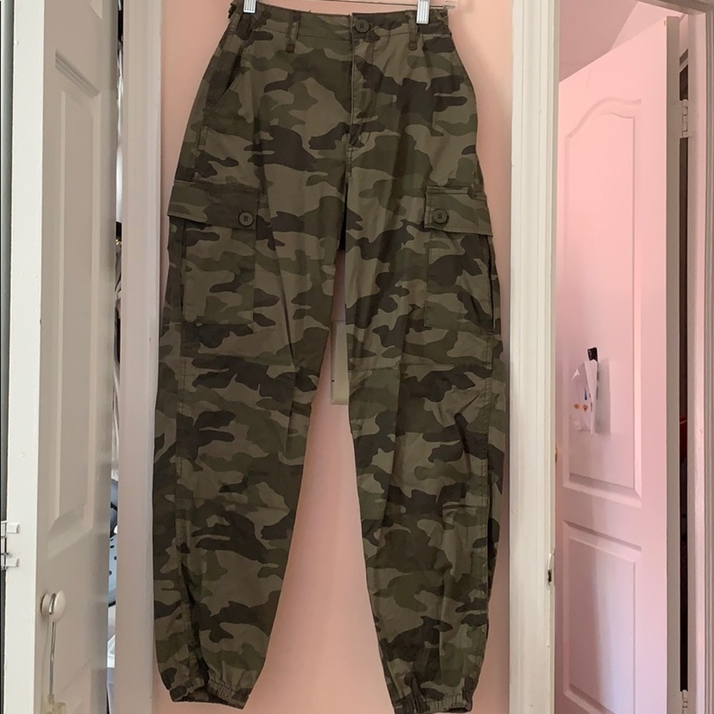 Garage Army Cargo